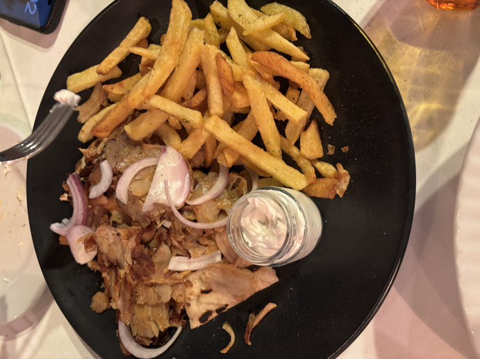 Gyros mit Pommes